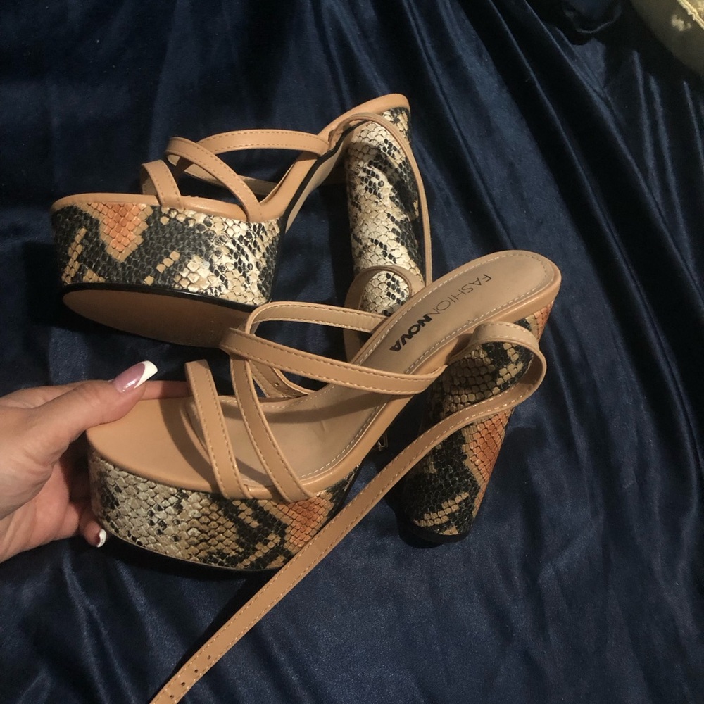 Fashion nova heels